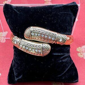 FUMI Egypt combination purse hook and gold-tone bangle bracelet.